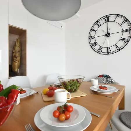 Artapartment G 13 アパート ヴィスワ